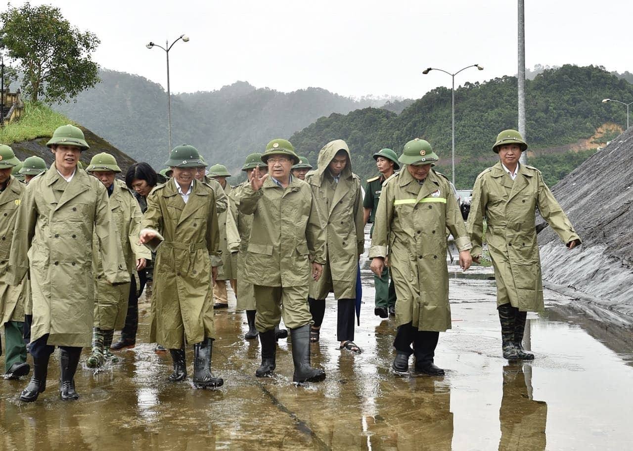 Kiểm tra công tác ứng phó với bão số 4 ảnh 2 Kiem tra cong tac ung pho voi bao so 4 anh 2
