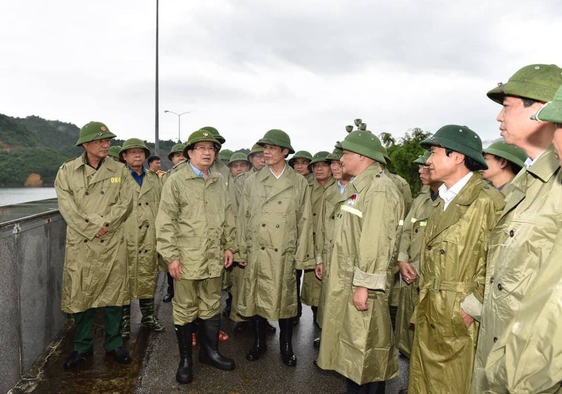 Kiểm tra công tác ứng phó với bão số 4 ảnh 1 Kiem tra cong tac ung pho voi bao so 4 anh 1