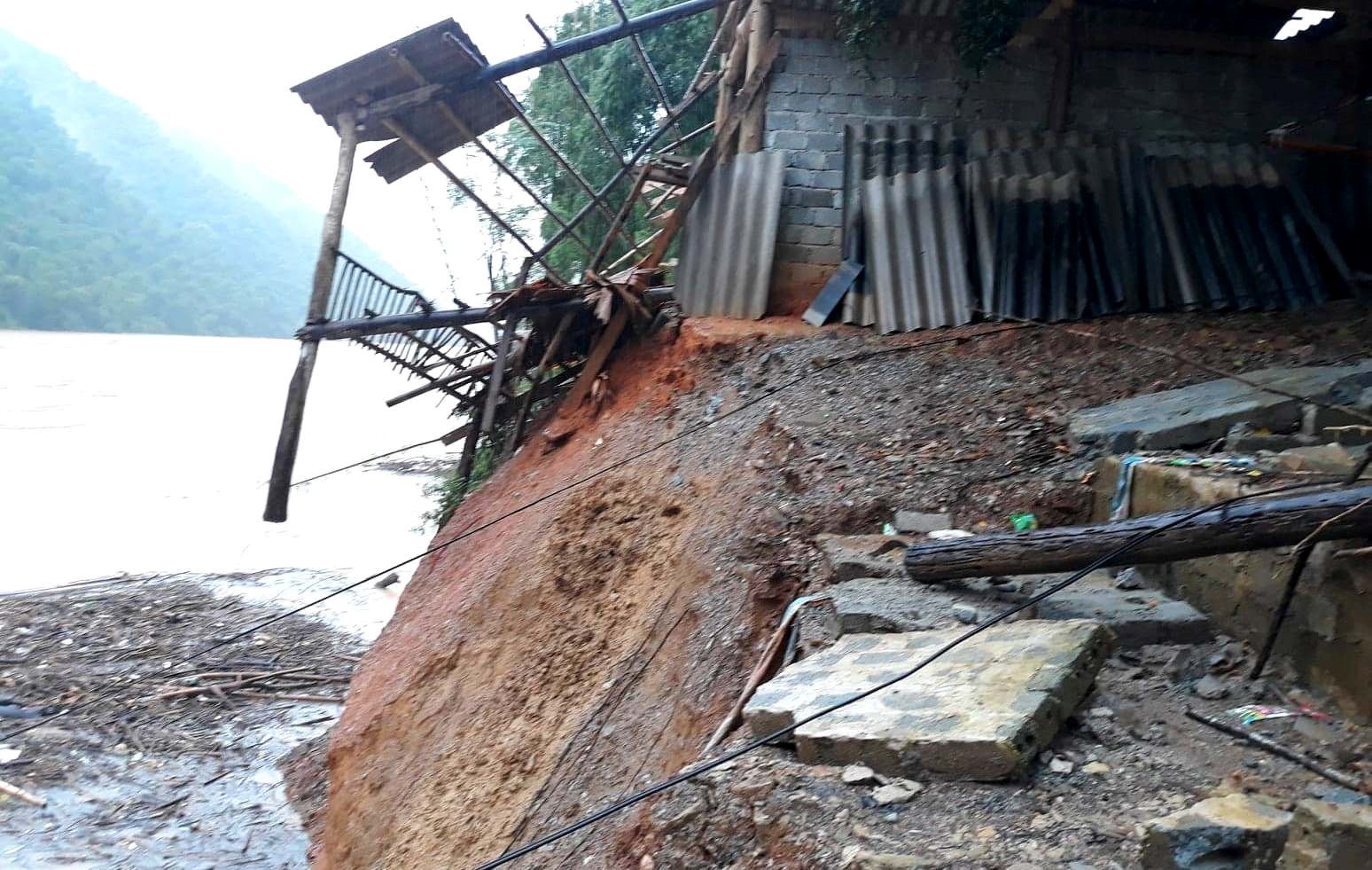 ứng phó với mưa lũ ảnh 2 ung pho voi mua lu anh 2