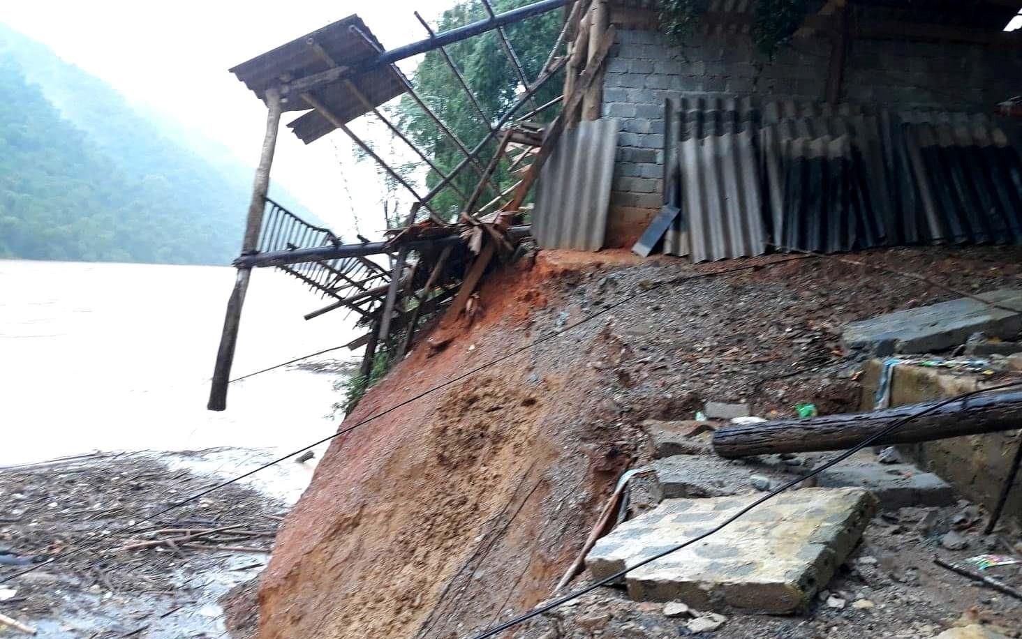 Thu tuong yeu cau chu dong ung pho voi mua lu o Bac Bo, DBSCL hinh anh