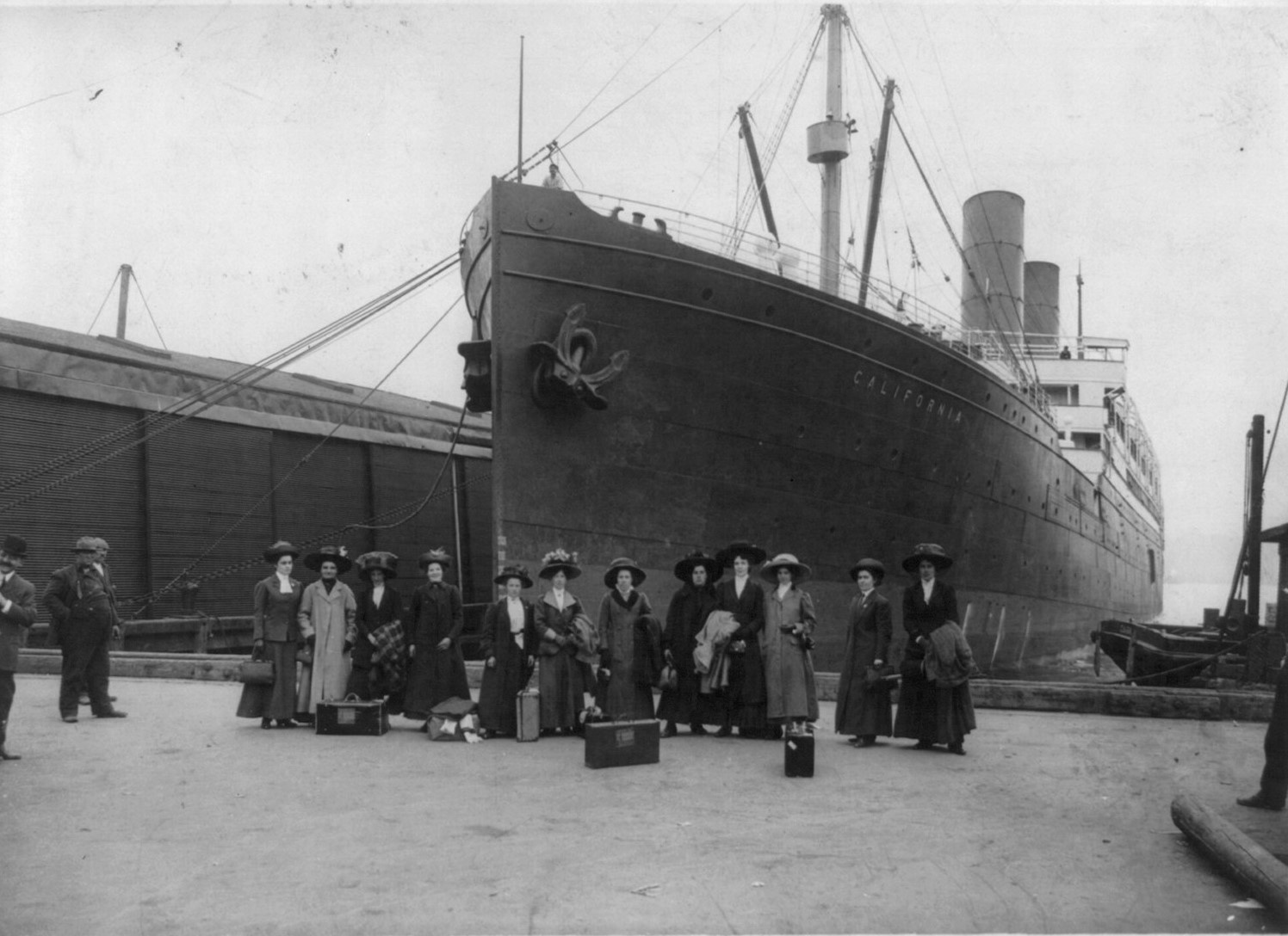 tau chim,  titanic,  andrea gail anh 4