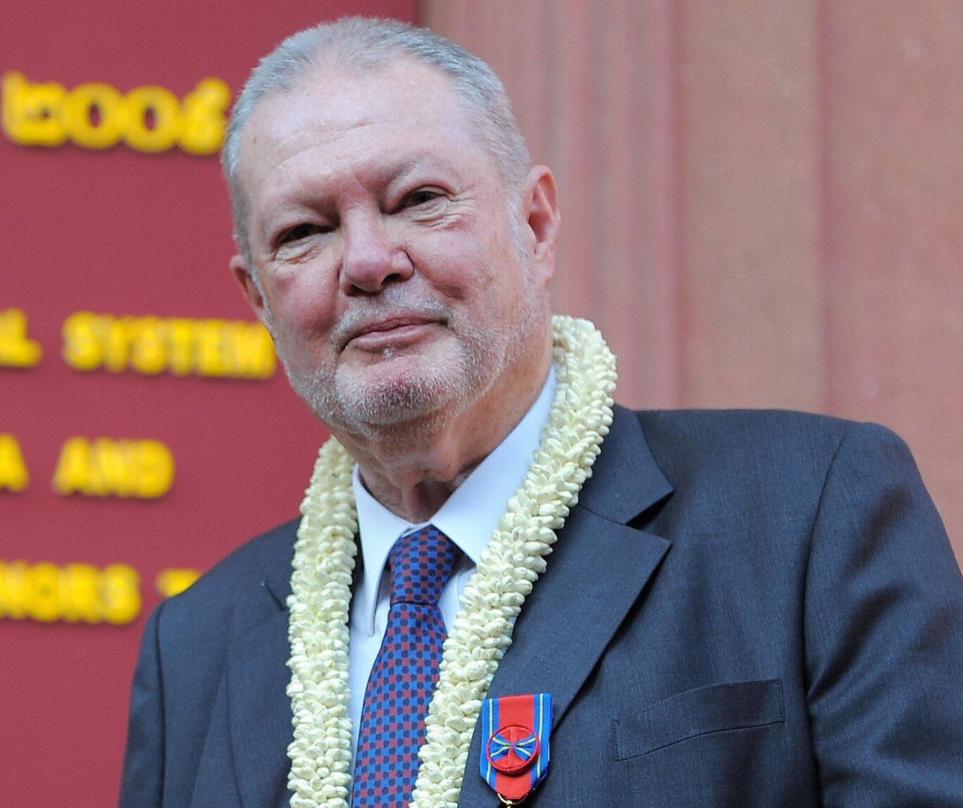 Metropolitan,  Met Museum,  Douglas Latchford anh 2