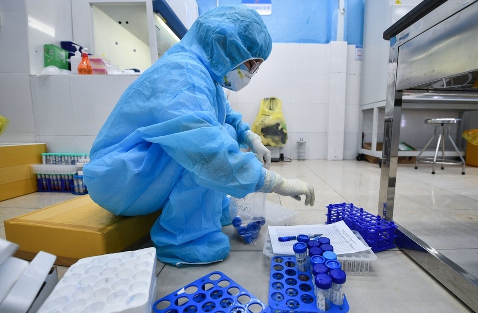 Ha Noi tiem vaccine Covid-19 cho nguoi dan 2 mui cung loai hinh anh