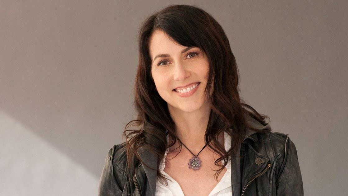 MacKenzie Bezos là nữ anh hùng trong thời đại này ảnh 4 MacKenzie Bezos la nu anh hung trong thoi dai nay anh 4