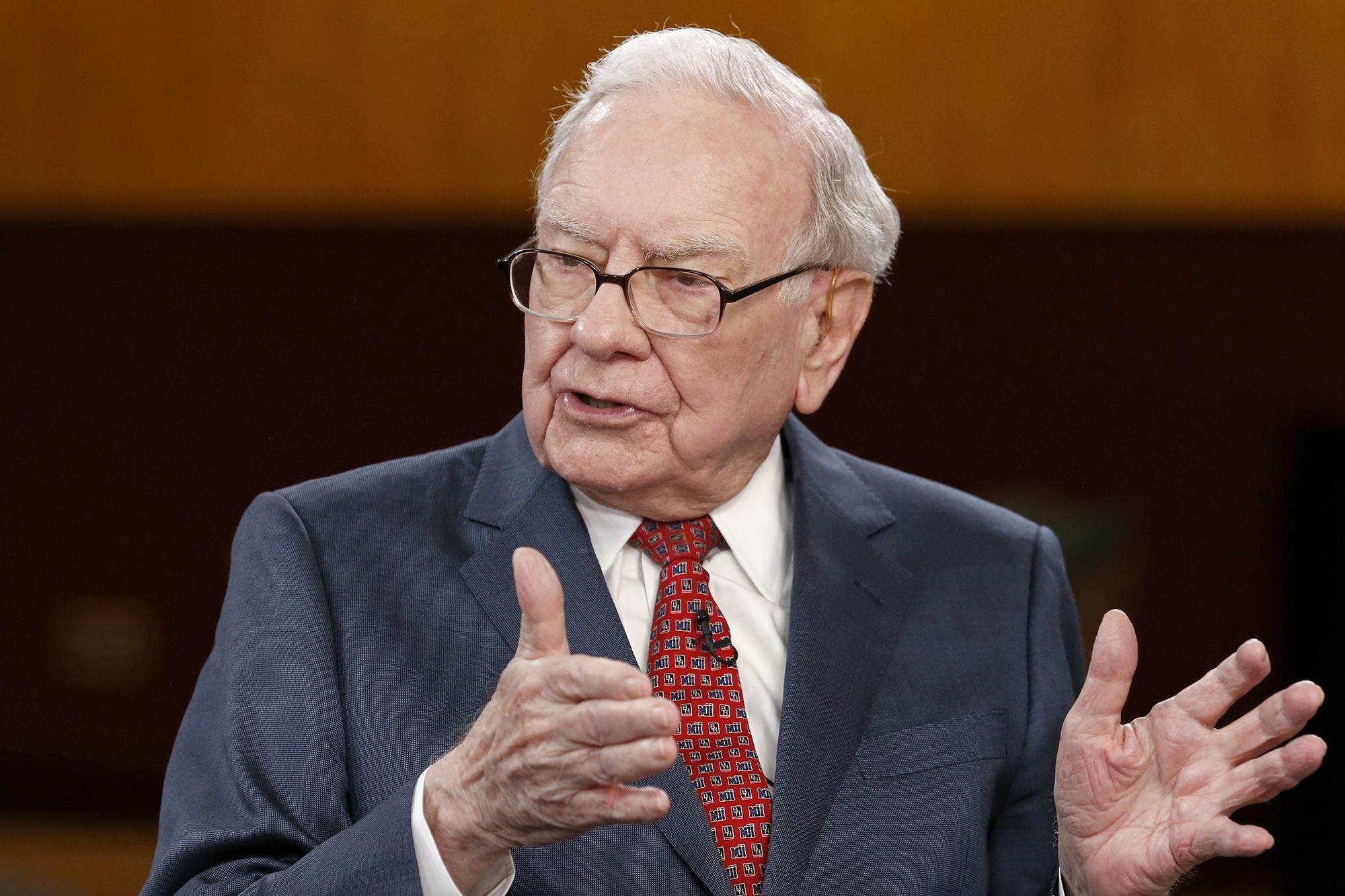 Warren Buffett canh bao nguy co cua chien tranh thuong mai My - Trung hinh anh