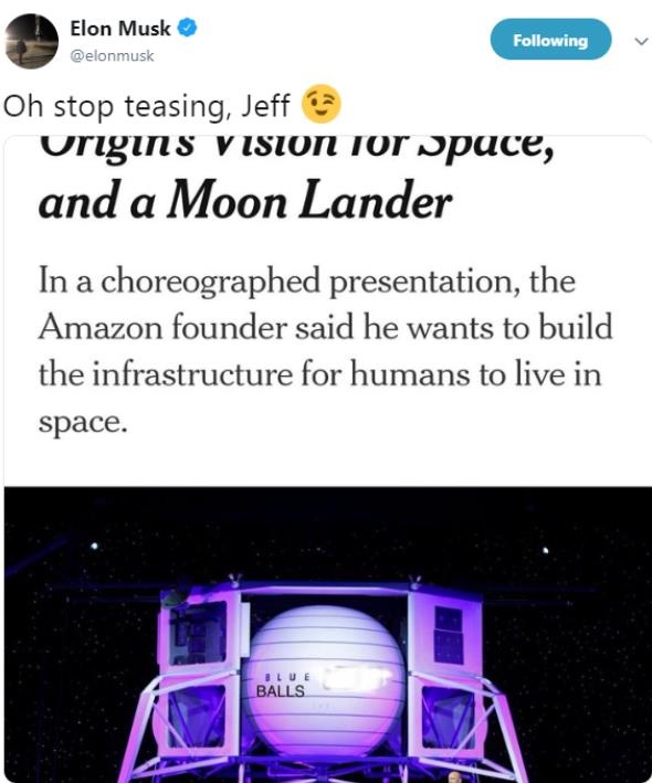 Elon Musk đá đểu tàu vũ trụ mới của Jeff Bezos ảnh 1 Elon Musk da deu tau vu tru moi cua Jeff Bezos anh 1