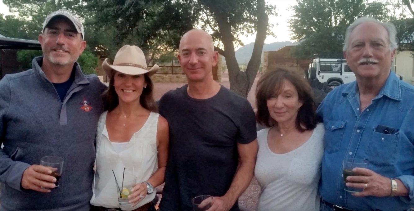 Cuoc doi thang tram cua cha duong ong chu Amazon Jeff Bezos hinh anh