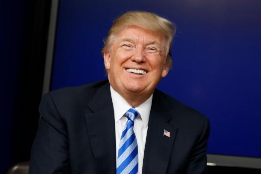 Tong thong Trump van vay ngan hang de mua nha hinh anh