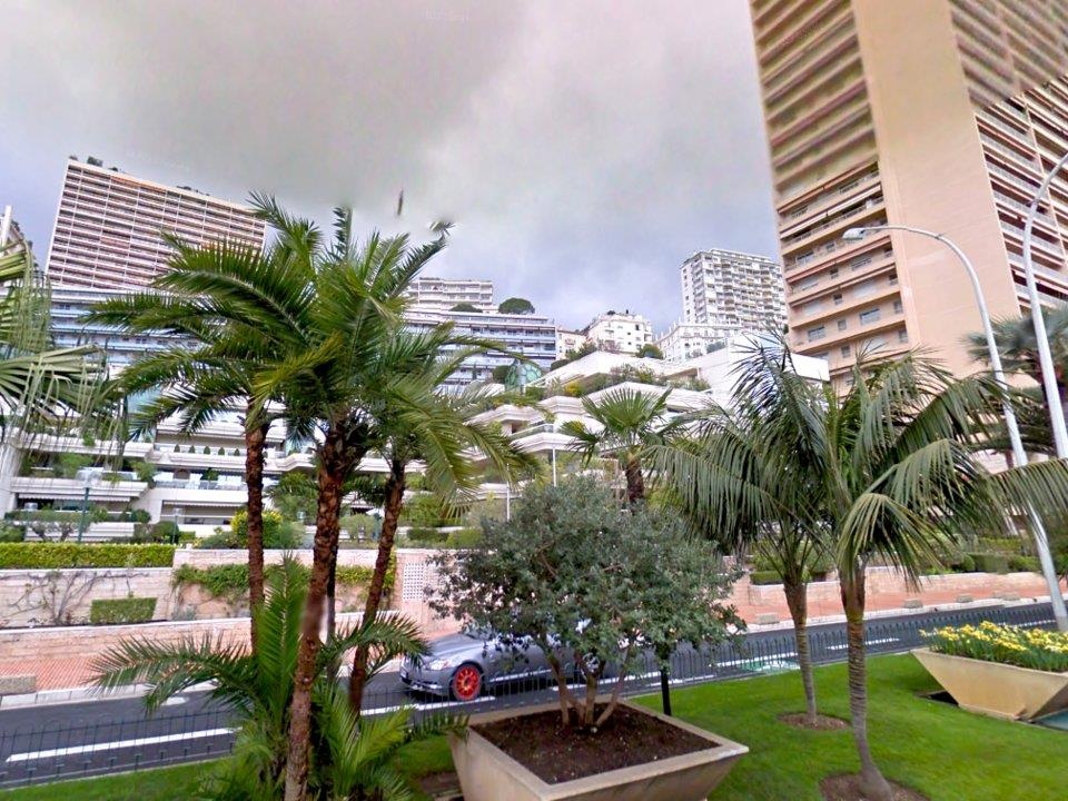 Thanh pho hon 1/3 so dan la ty phu,  0% nguoi ngheo anh 15