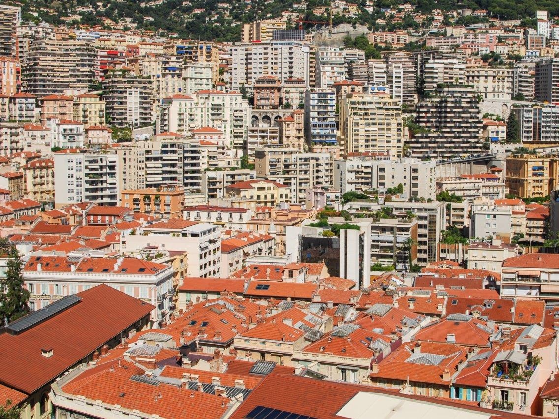 Thanh pho hon 1/3 so dan la ty phu,  0% nguoi ngheo anh 2