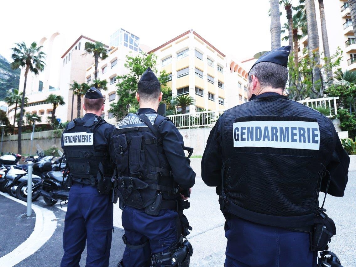 Thanh pho hon 1/3 so dan la ty phu,  0% nguoi ngheo anh 8