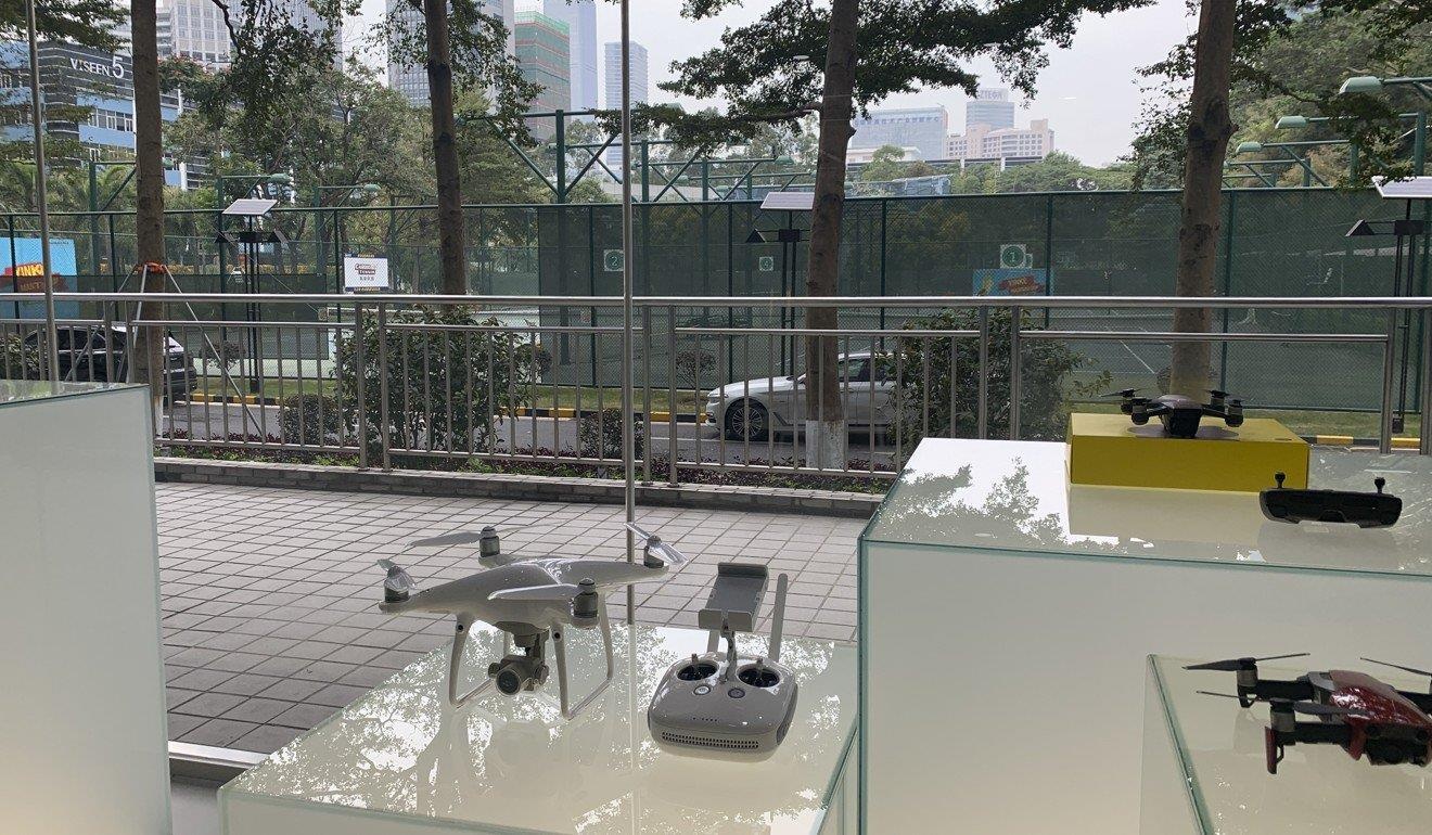 Tham Quyen bi anh huong cua chien tranh thuong mai anh 2