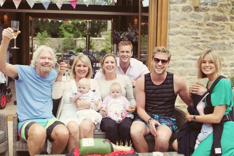 con cua ty phu the gioi anh 14