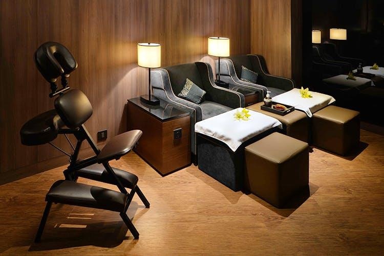 phong cho sang chanh cua cac san bay quoc te anh 28