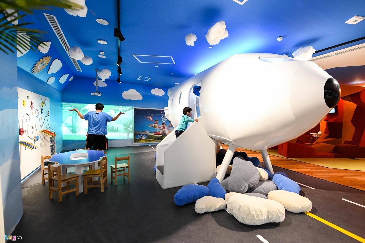 phong cho sang chanh cua cac san bay quoc te anh 18