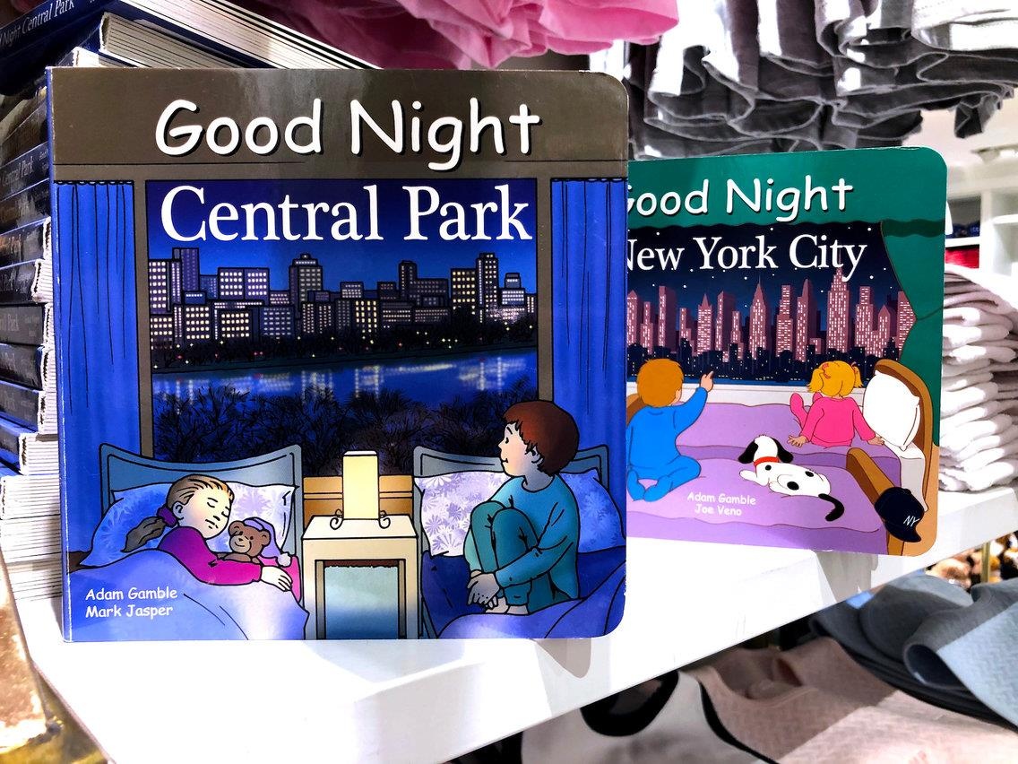 toa nha ban do nhan hieu Tong thong Trump anh 32