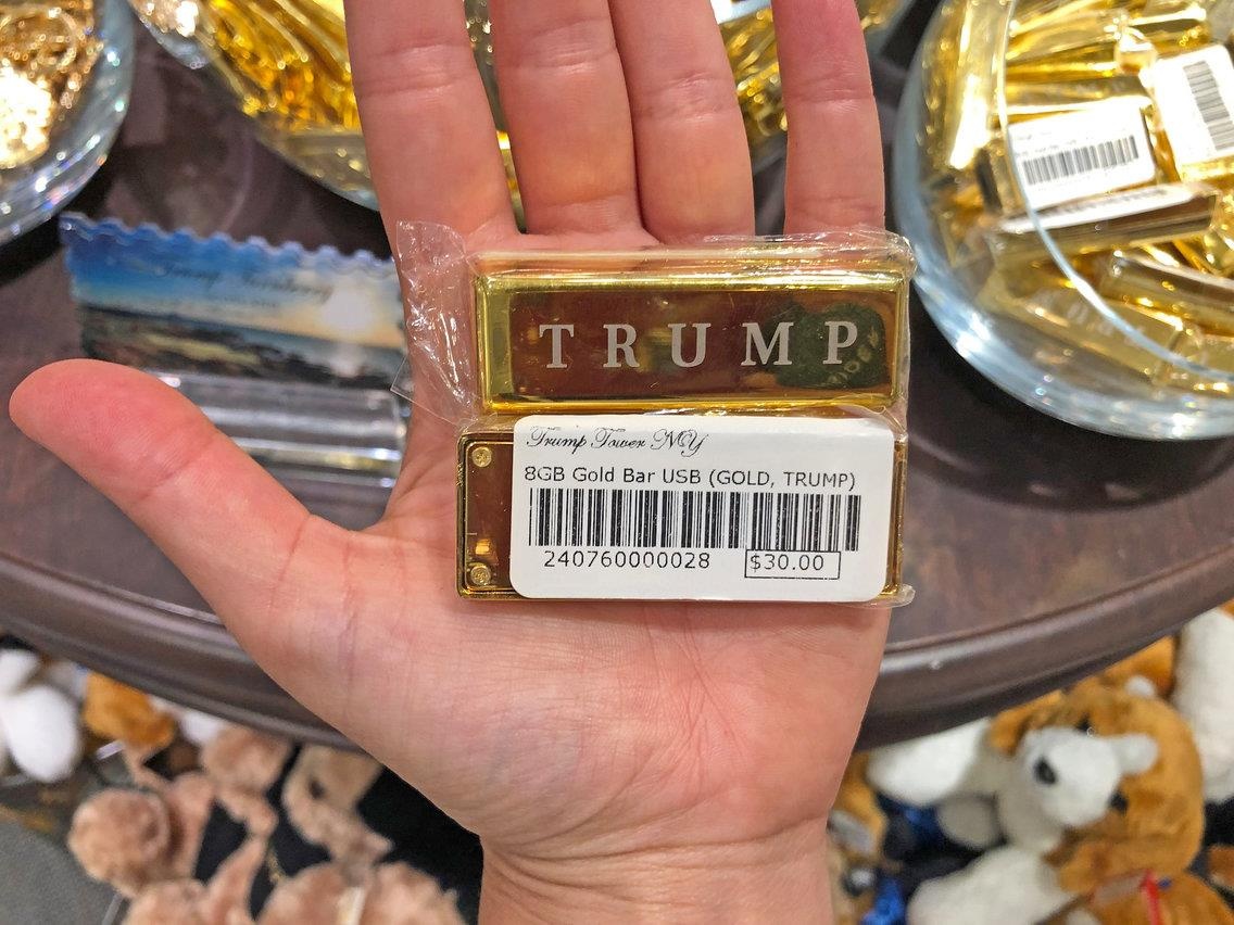 toa nha ban do nhan hieu Tong thong Trump anh 39