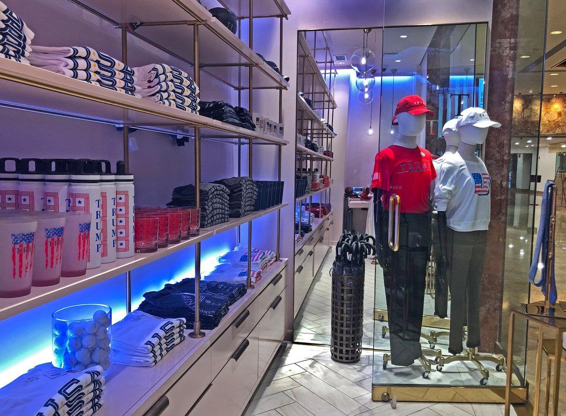 toa nha ban do nhan hieu Tong thong Trump anh 11