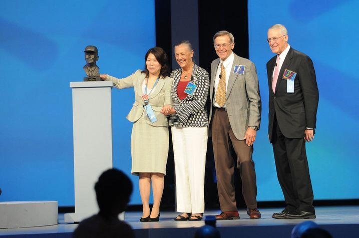 gia dinh waltons kiem 4 trieu USD moi gio anh 3