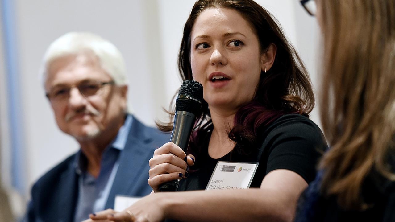 gia dinh waltons kiem 4 trieu USD moi gio anh 8