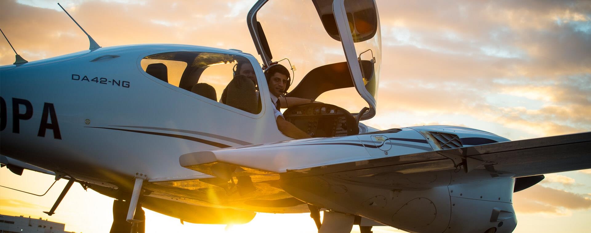 Ton bao nhieu tien de tro thanh phi cong? anh 6