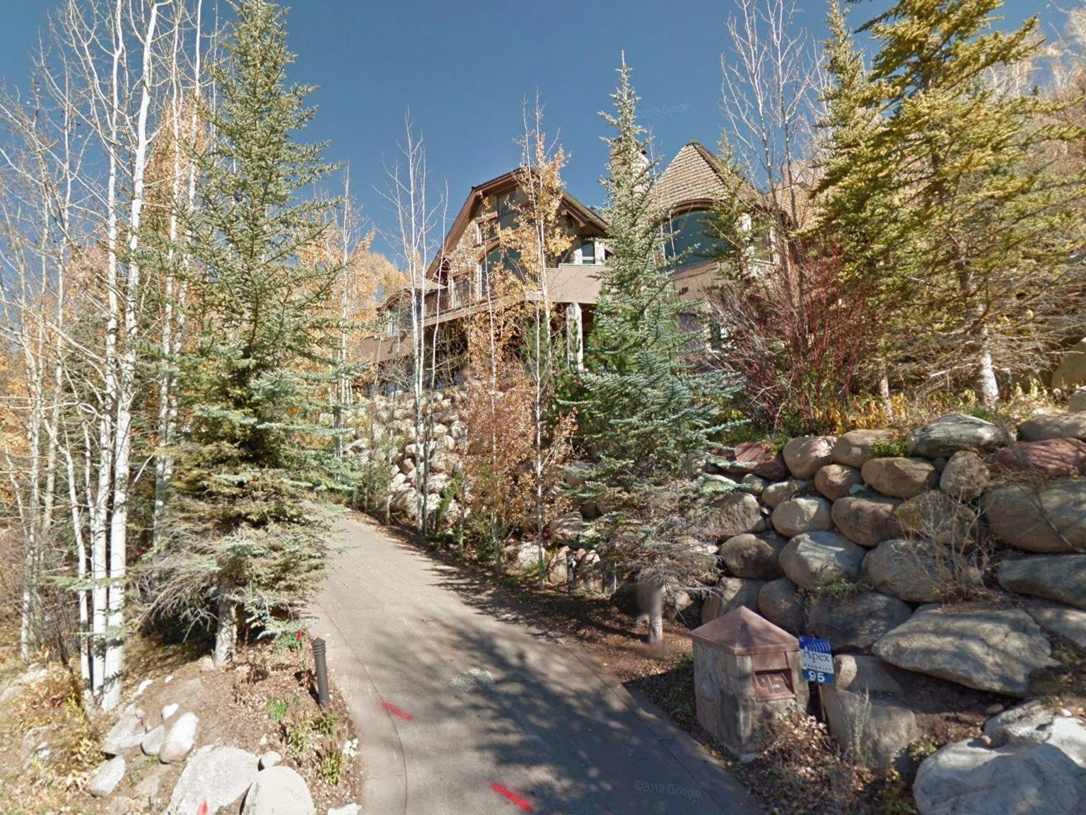 nui ty phu dat gia nhat nuoc My anh 7