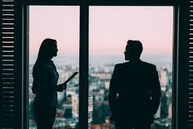 7 quy tac vang neu ban muon gop y cho sep hinh anh