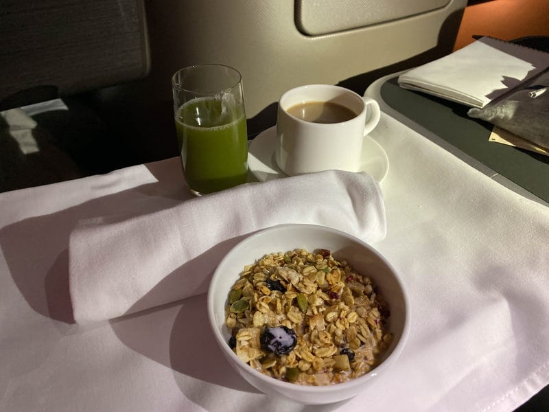 Chuyen bay dai nhat the gioi anh 19