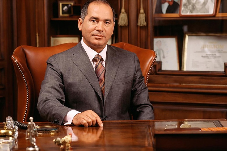 Trum dau mo bi vo cu kien va bi mat tai san cua gioi sieu giau Nga hinh anh