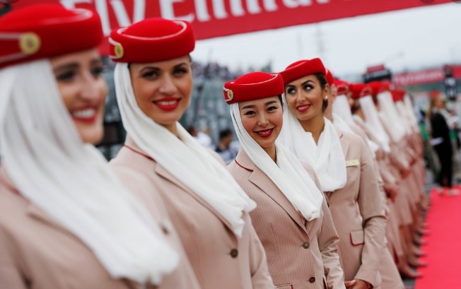 Cho ngu bi mat cua tiep vien tren may bay hinh anh