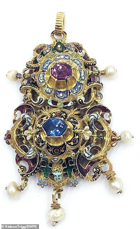 kho bau trong tu lanh anh 10