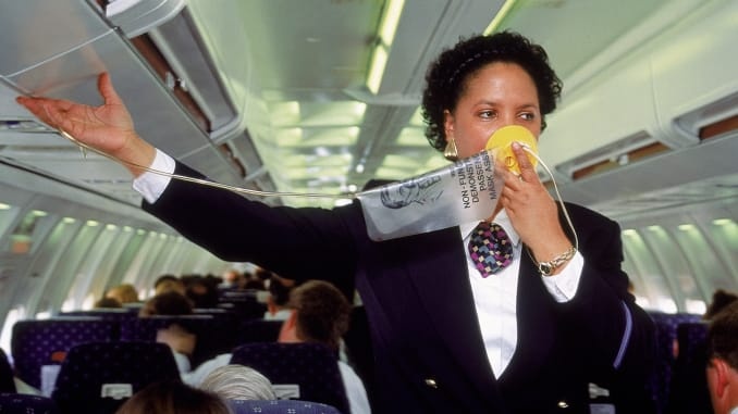 mở cửa máy bay ảnh 1 mo cua may bay anh 1