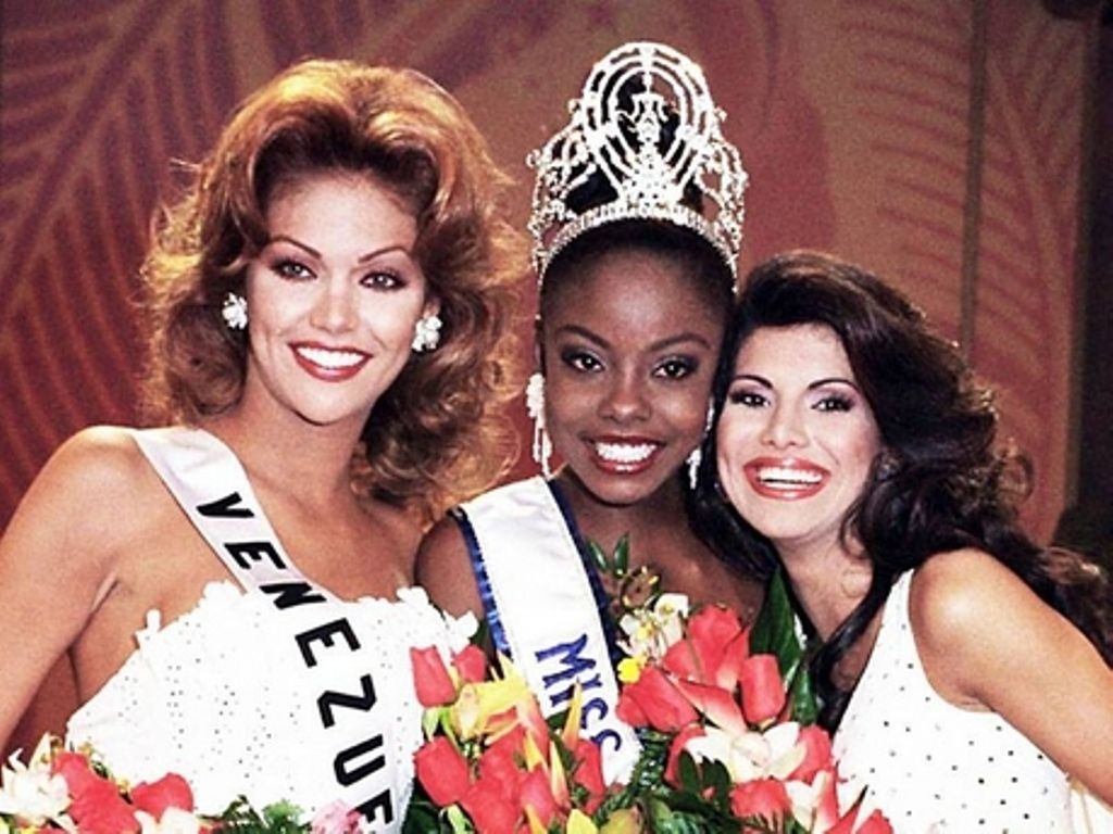 chi phi to chuc hoa hau hoan vu anh 8