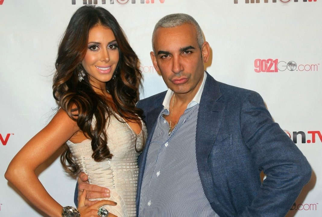 Ty phu Coca Cola: 'Toi khong quay roi phu nu, toi khong phai quai vat' hinh anh