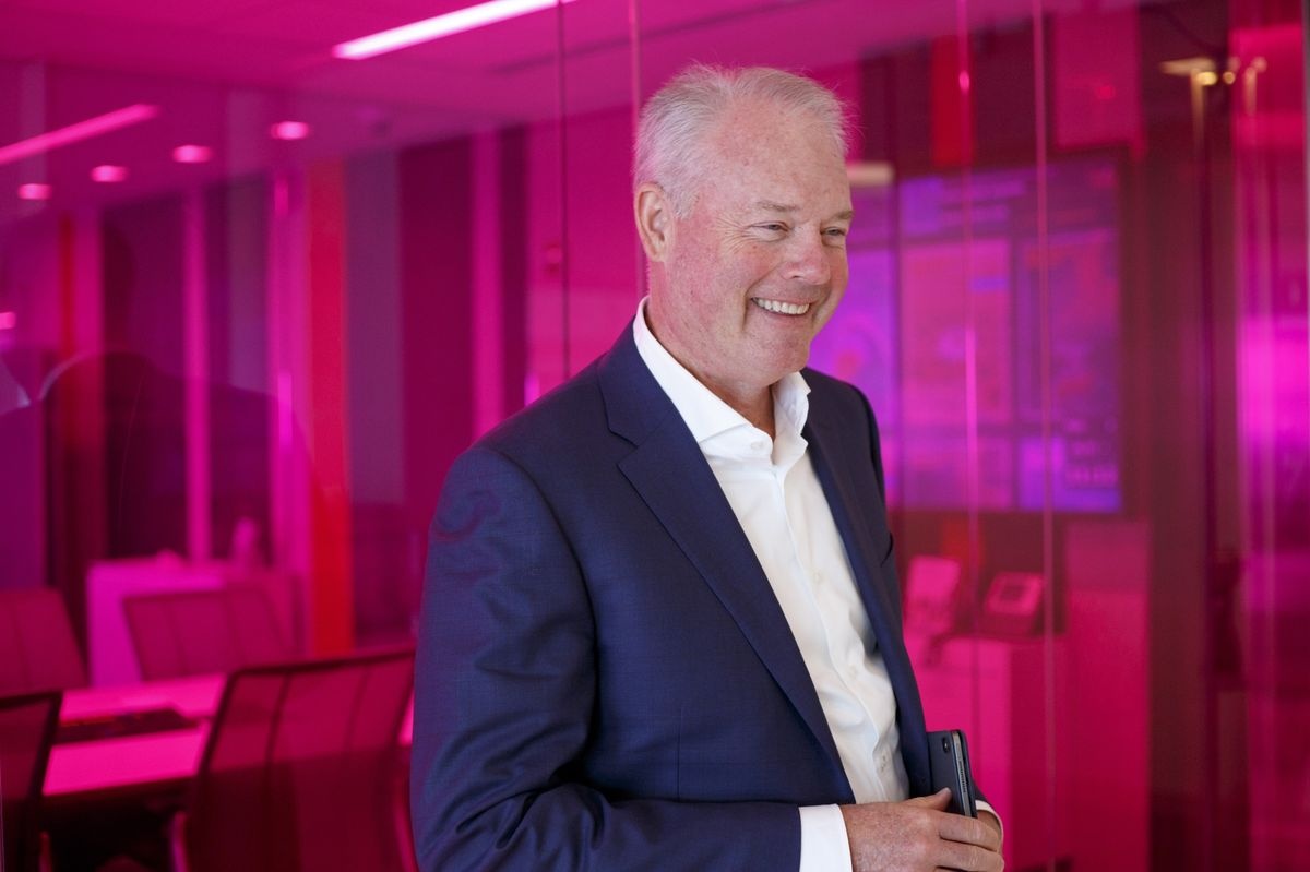 Starbucks thưởng 50 triệu USD cho CEO ảnh 1 Starbucks thuong 50 trieu USD cho CEO anh 1