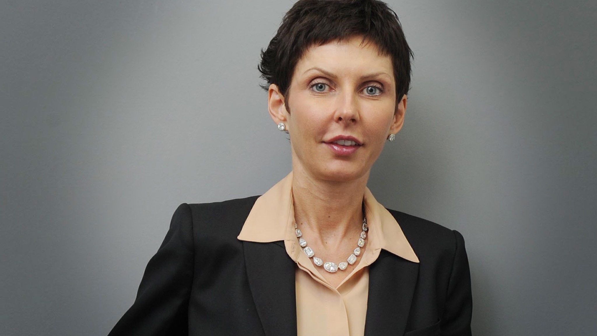 Giam doc cong ty ca do thu nhap gap 2.000 lan thu tuong Anh hinh anh