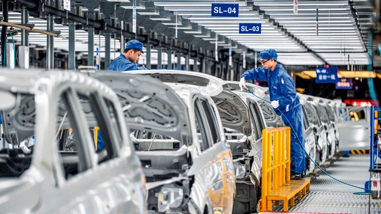 San xuat tri tre, cac dai gia oto gap rut dua nguoi khoi o dich corona hinh anh