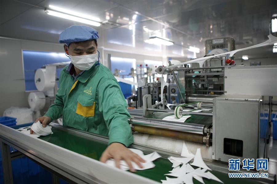 nha may san xuat khau trang anh 6