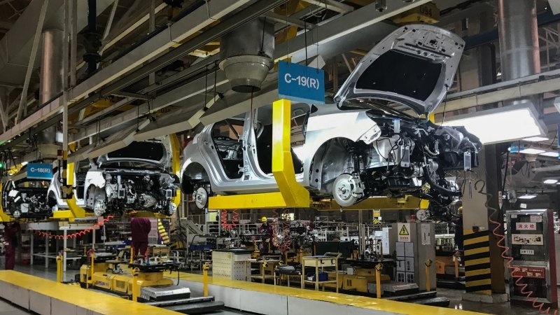 nganh oto gap ac mong vi virus corona anh 1