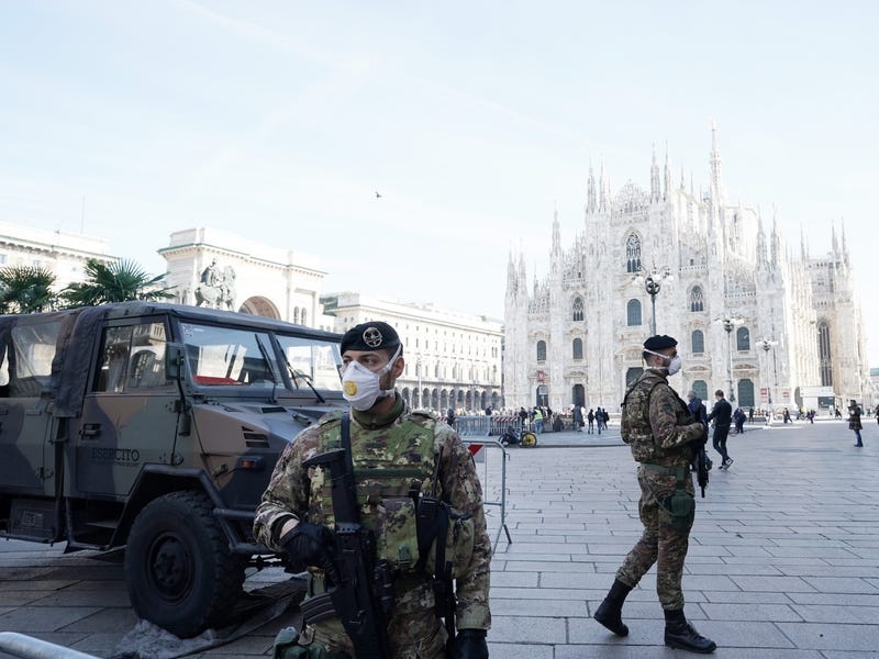 nguoi Italy trong tam dich Covid-19 anh 9