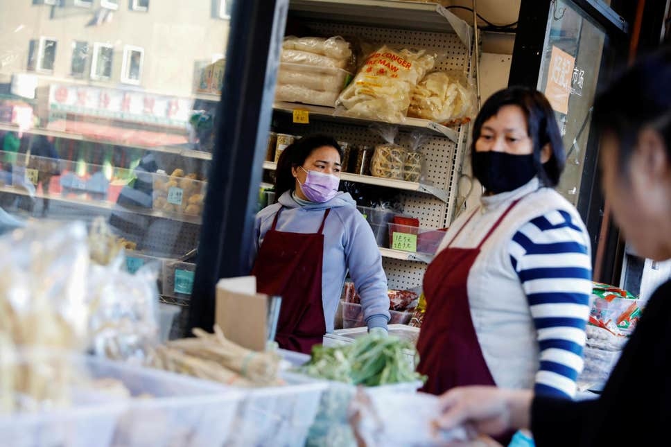 Nguoi tieu dung My se that lung buoc bung vi dich virus corona hinh anh