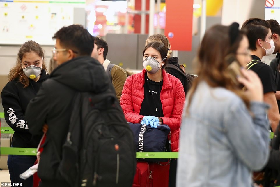 san bay chau Au truoc khi bi cam bay toi my anh 12