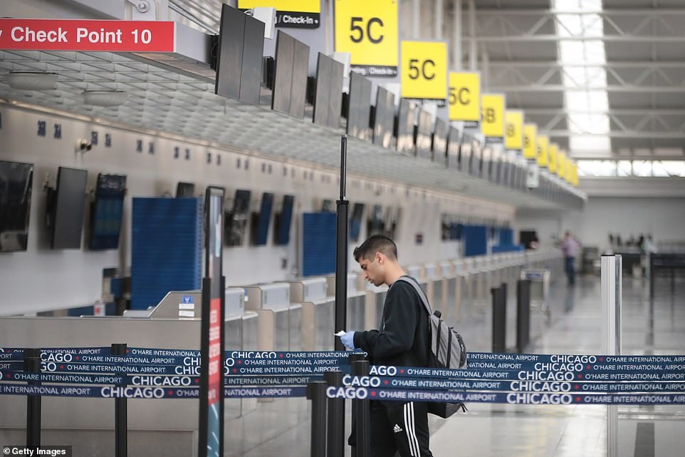 san bay chau Au truoc khi bi cam bay toi my anh 15