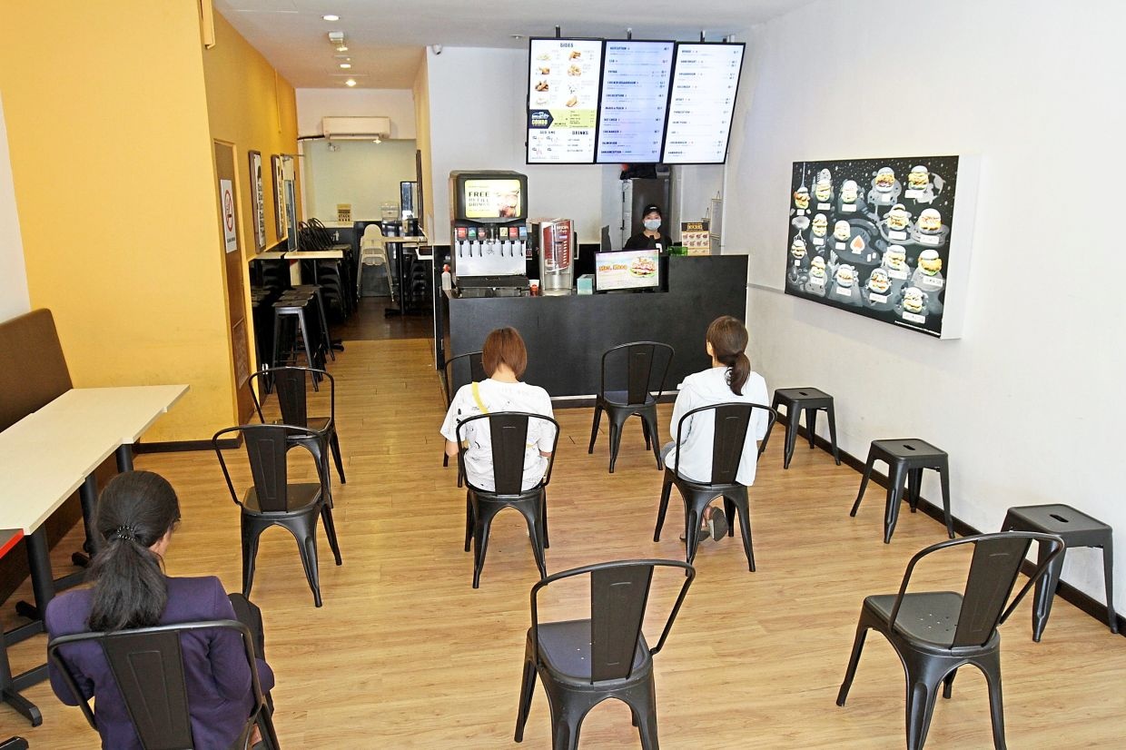 nguoi dan tuan thu gian cach xa hoi anh 13