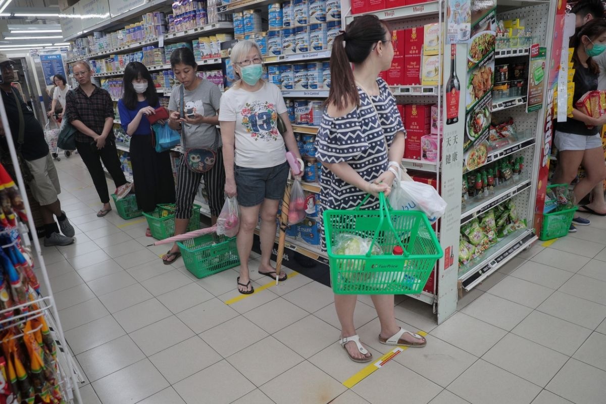 nguoi dan tuan thu gian cach xa hoi anh 16