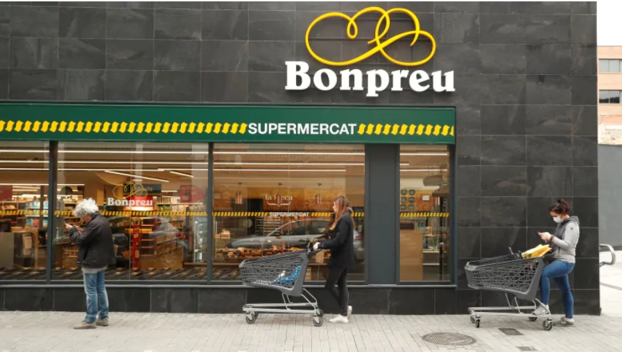 nguoi dan tuan thu gian cach xa hoi anh 5