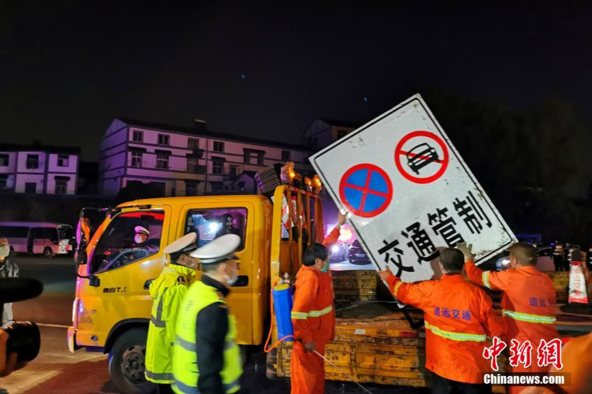 san bay,  ga tau tai Vu Han anh 12