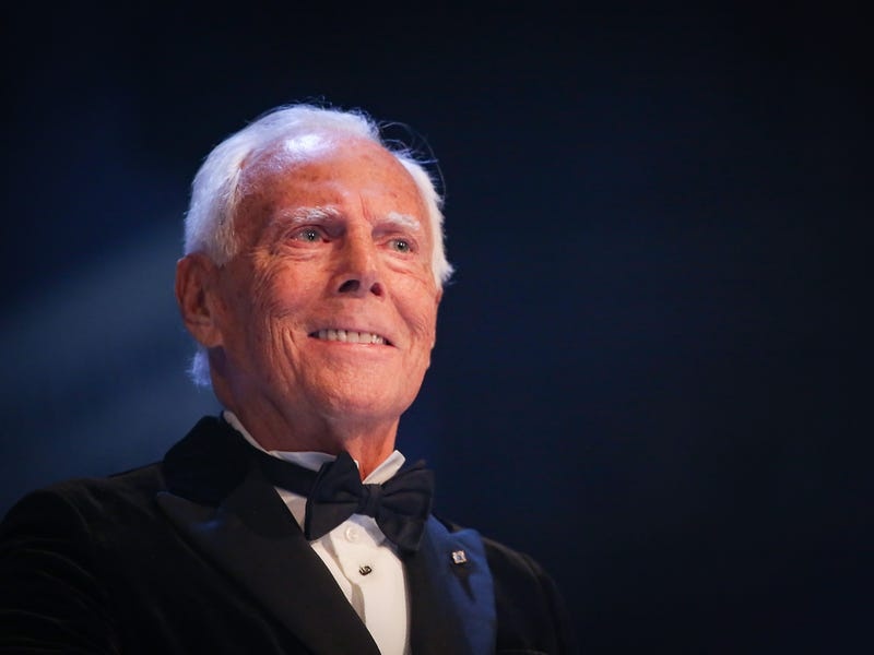 ty phu trong dich covid-19 anh 9