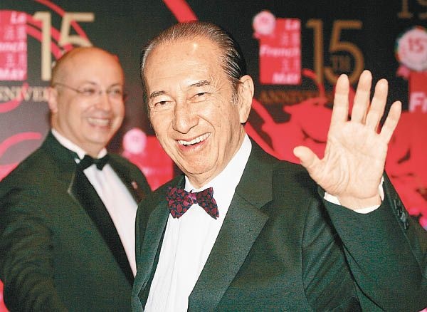 Khoi nghiep voi 1,3 USD, vua co bac Macau xay dung gia san khong lo hinh anh