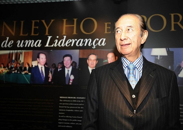 ty phu co bac Ha Hong San anh 4